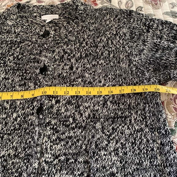 Women’s Charter Club short sleeved thigh length cardigan. - Picture 4 of 6